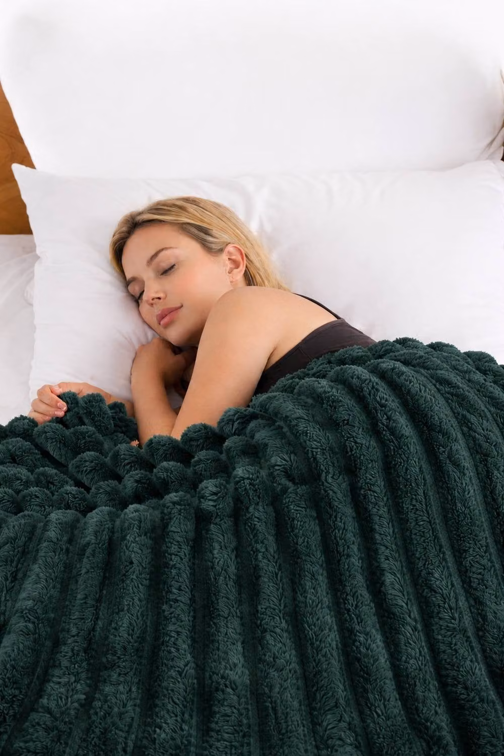 Dyzi Supersoft Ribbed Jacquard Fleece Throw Blanket in Dark Green, W: 150 cm, D: 200 cm – 3