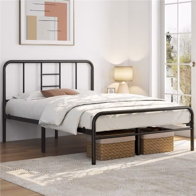 Yaheetech Vintage Metal Bed Frame with High Headboard in Black, 140 x 200 cm