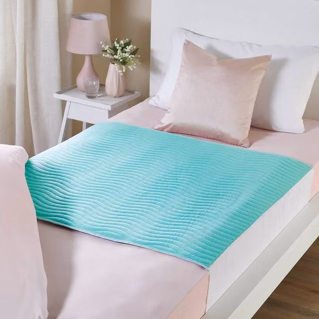 Coopers of Stortford Waterproof Bed Protector Pad in Blue/Turquoise, W/D/H: 95 x 90 cm