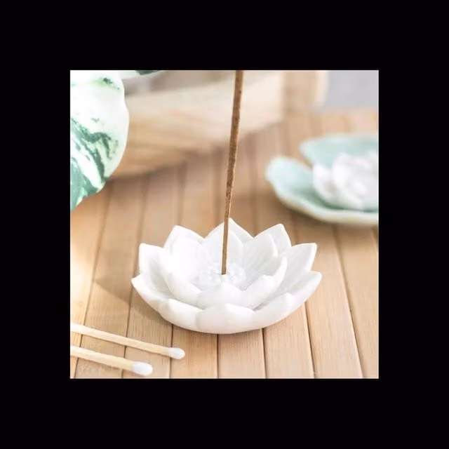 KDMD White Ceramic Lotus Flower Tabletop Incense Stick Holder – 1