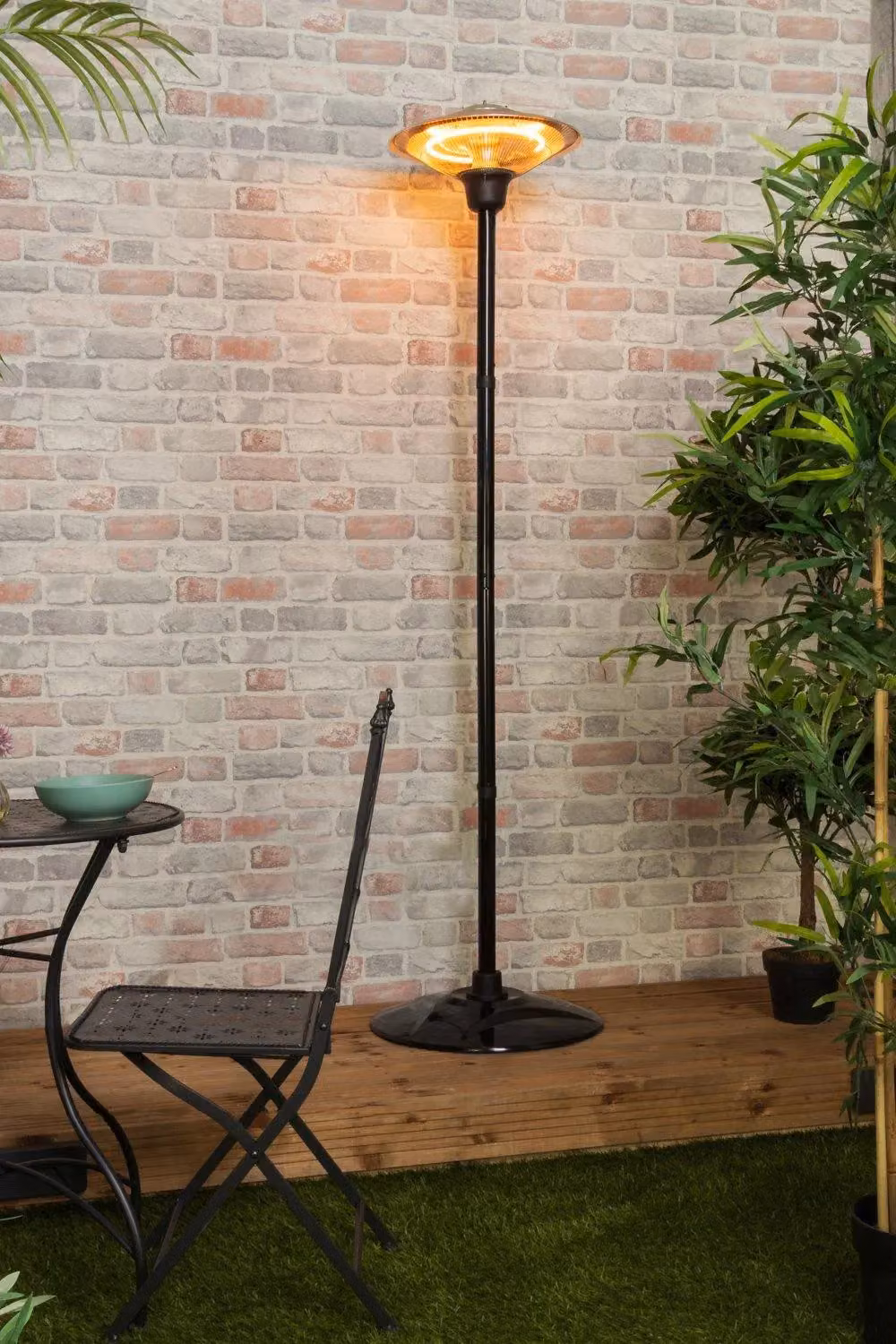 Litecraft 1500 Watt Outdoor Floor Standing Garden Radiant Patio Heater in Silver – 3