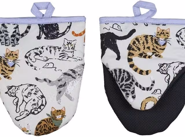 Ulster Weavers Feisty Cats Cotton Microwave Oven Mitts, Grey and Brown, W/D/H: 18 x 14.5 cm