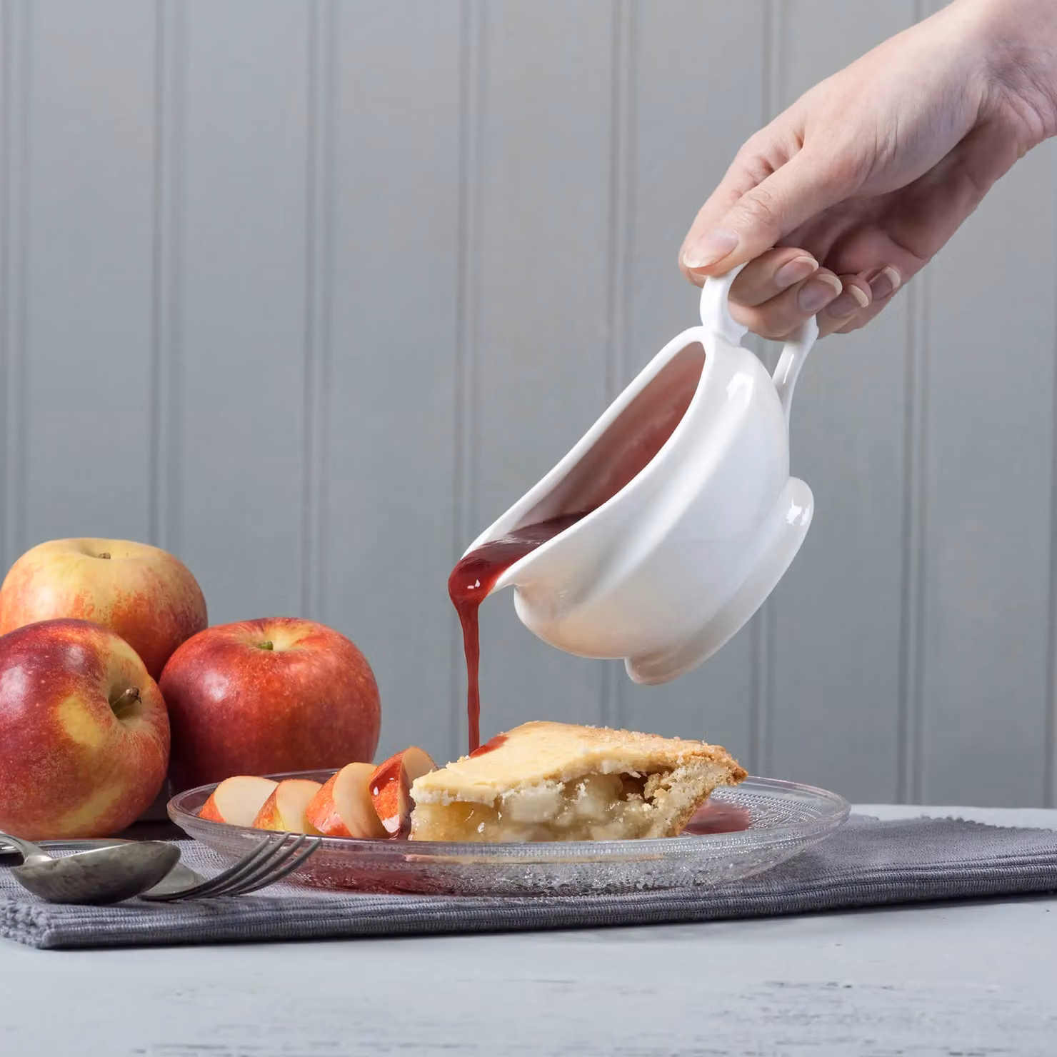 WM Bartleet & Sons White Porcelain Drip-Free Gravy and Sauce Boat, 114ml – 3