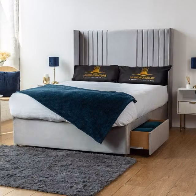 UK Bed Furniture Skyline Wingback Divan Bed with 2 Drawers and 54 Headboard in Silver, King Size (180 x 200 cm)
