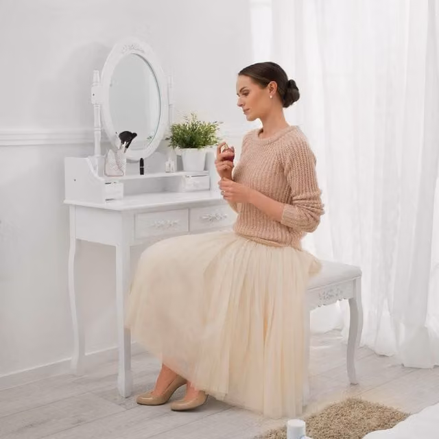 tectake White Lacquered Dressing Table with Mirror and Stool