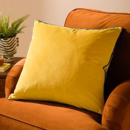 Riva Home Meridian Signature Collection Square Velvet Cushion in Blue and Yellow, 55 x 55 cm – 3