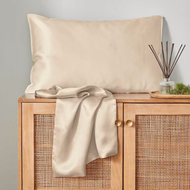 Murmur Plain Beige Breathable Silk and Linen Standard Pillowcase – 1