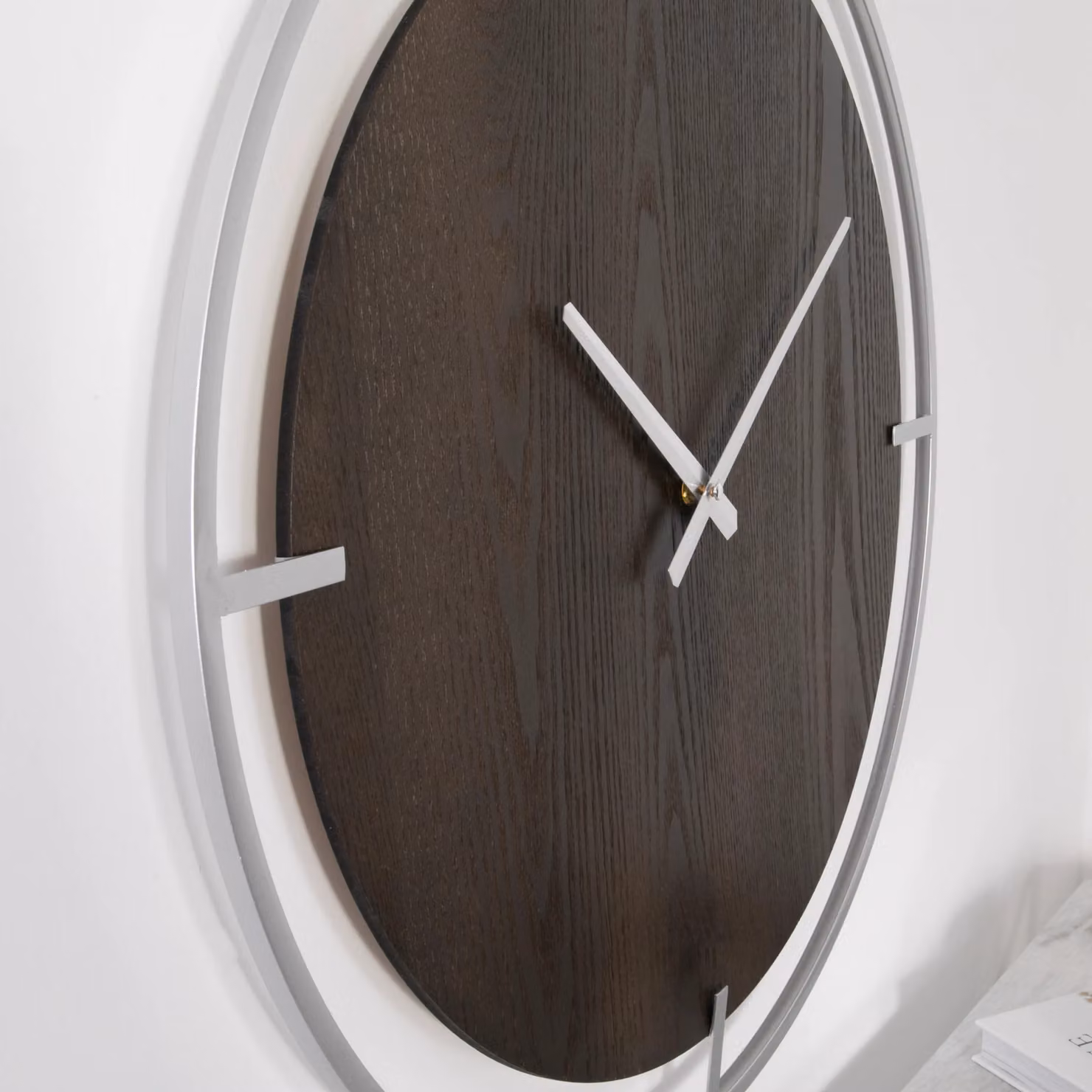 Native Home & Lifestyle Minimalist Round Analog Wall Clock in White and Silver with Wood and Metal Details – 2