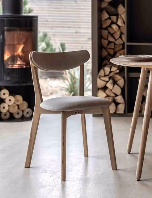 Gallery Direct Set of 2 Hatfield Retro Dining Chairs in Beige and Multicolour Fabric with Oak and Rubberwood Frames