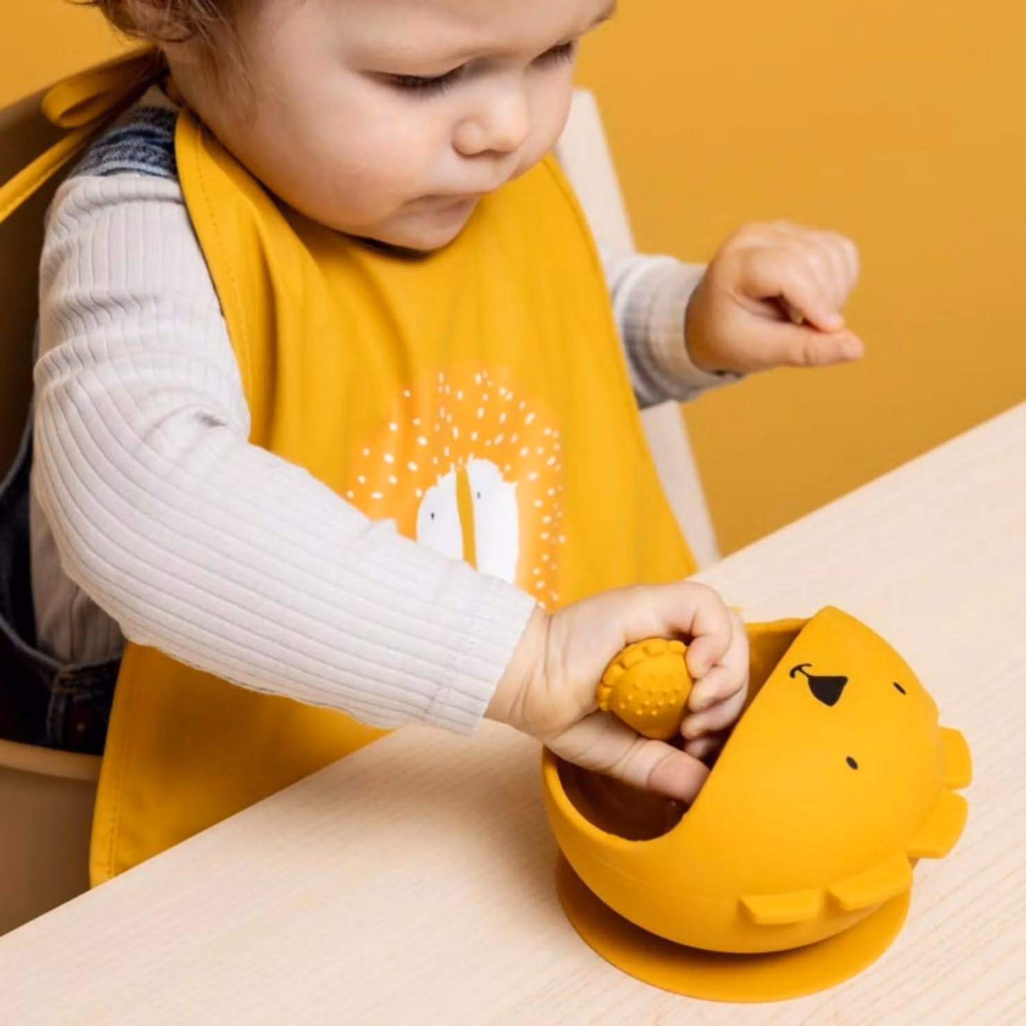 Trixie First Baby Meal Set Mr. Lion in Yellow Silicone – 4