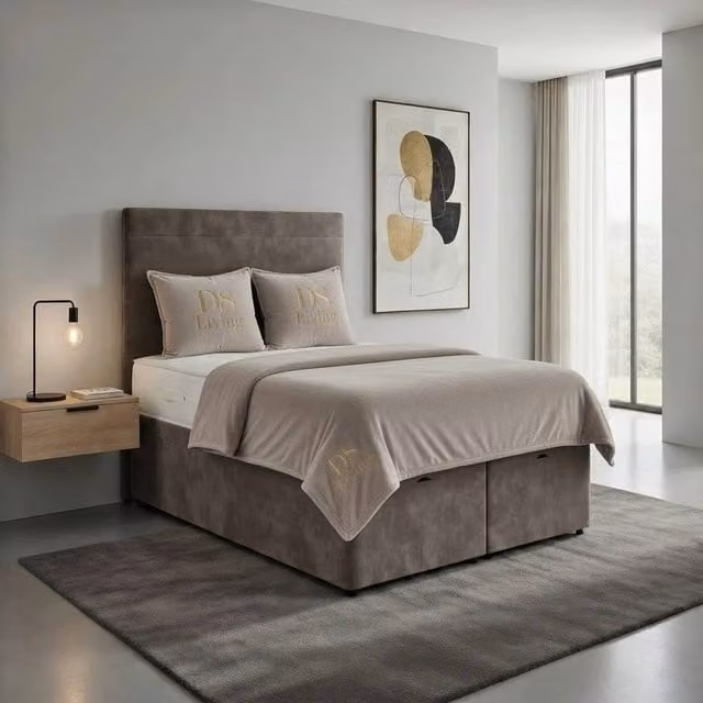 DS Living Muse Grey Velvet Upholstered Divan Bed with Drawers, W/D/H: 180 x 200 cm – 1