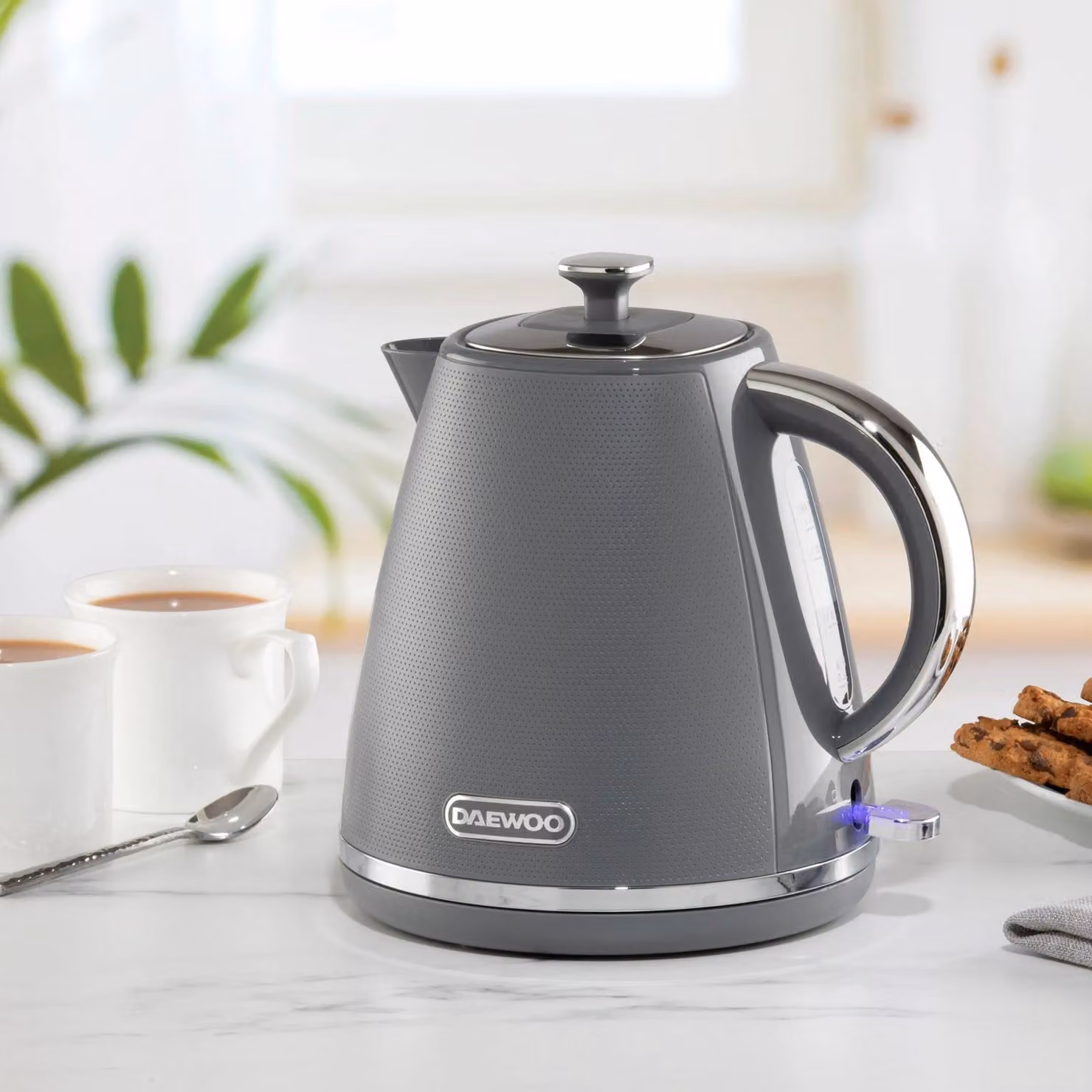 Daewoo Stirling Pyramid Cordless Kettle, 1.7 l, Grey – 2