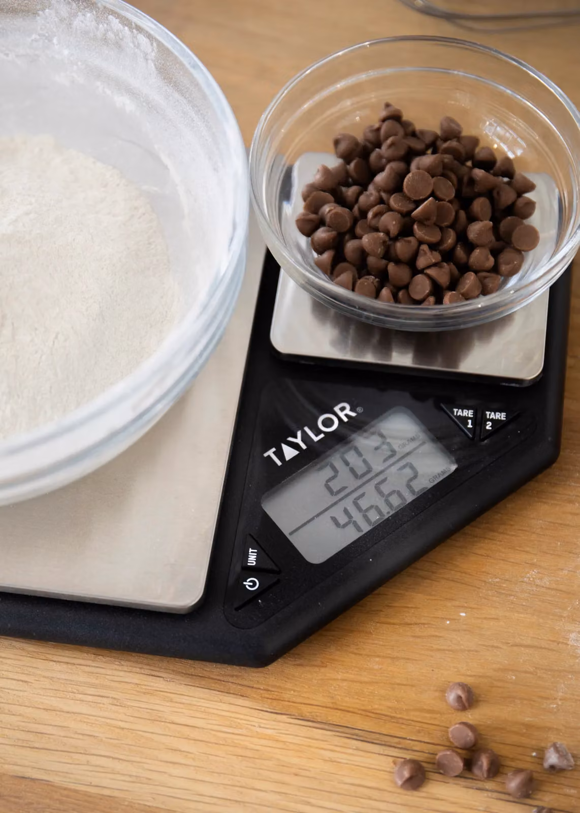 Taylor Dual Platform Digital Kitchen Scale in Black and Silver with Stainless Steel Finish and 5kg Capacity – 8