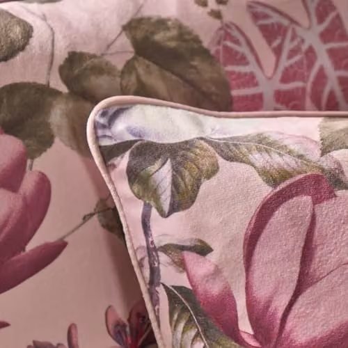 OHS 2 Pack Floral Matte Velvet Cushion Covers in Pink, W/D/H: 45 x 45 x 45 cm – 3