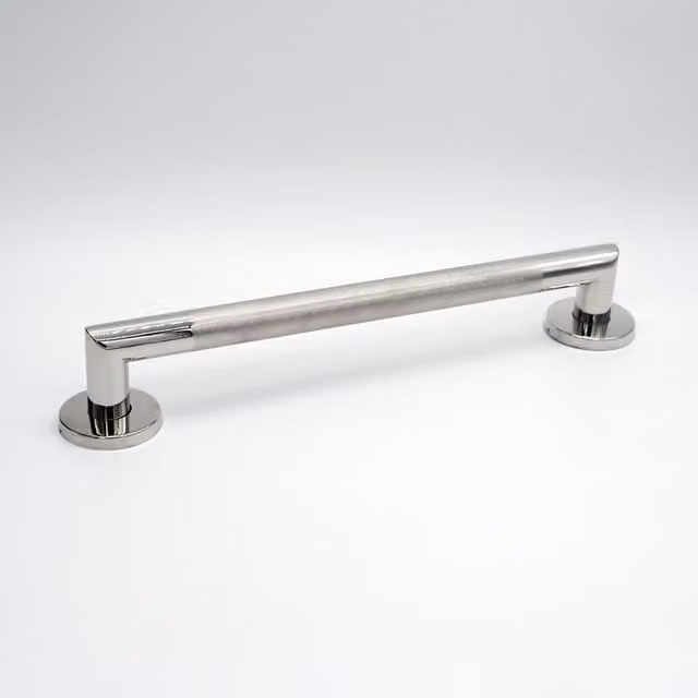 Rothley Polished Knurled Grab Rail in Silver, Length: 45.7 cm