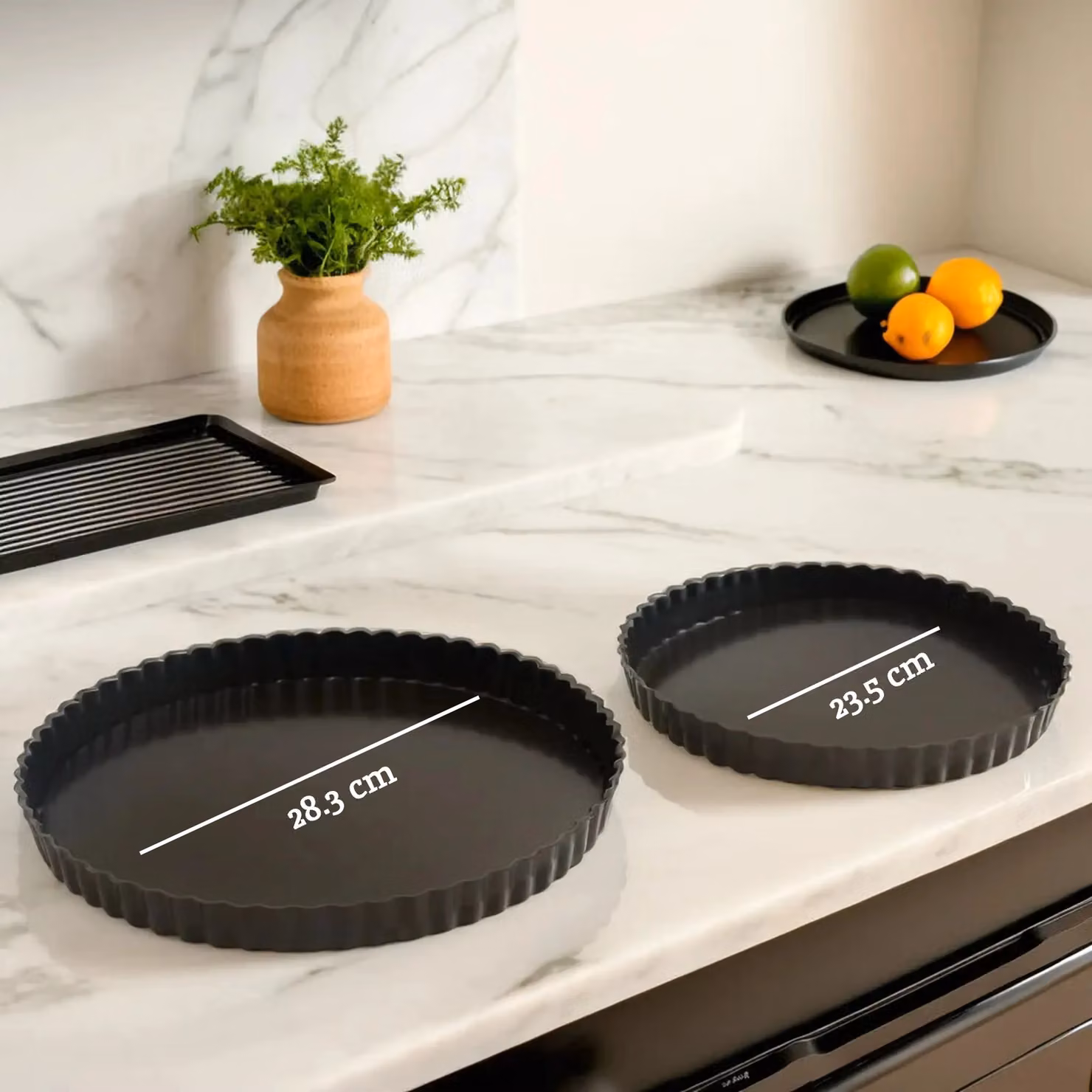 Orsina Set of Two Non-Stick Round Tart Tins with Loose Base, Black – 4