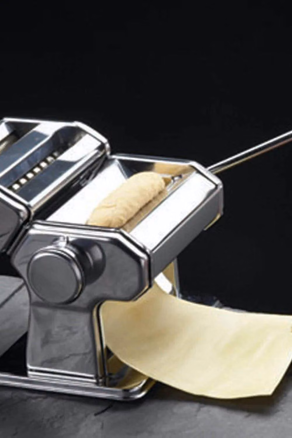 World of Flavours Italian Deluxe Double Cutter Pasta Machine in Silver – 3