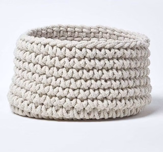 Homescapes Cotton Knitted Round Storage Basket in Green or Beige, W: 37 cm, H: 21 cm – 1