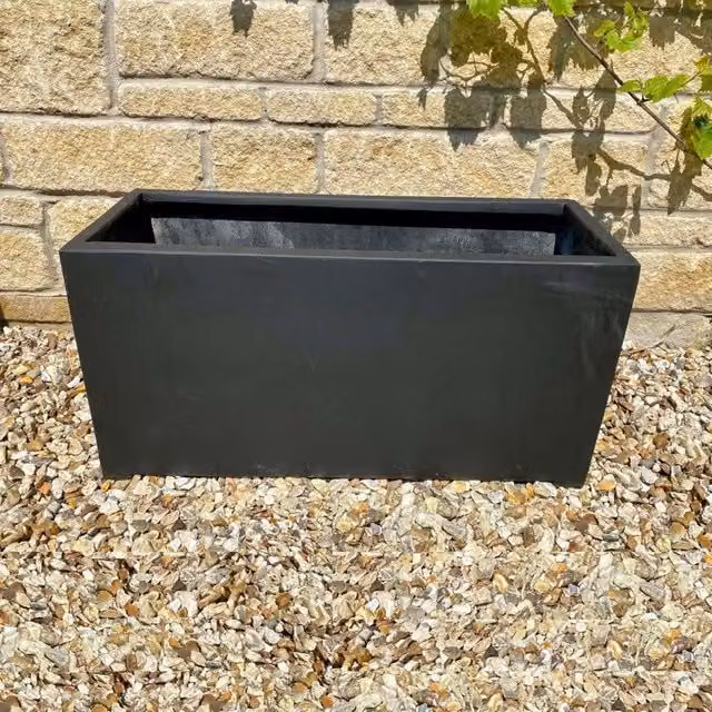 Primrose Polystone Rectangular Trough Planter Tub in Black and Grey W/D/H: 80 x 30 x 30 cm – 4