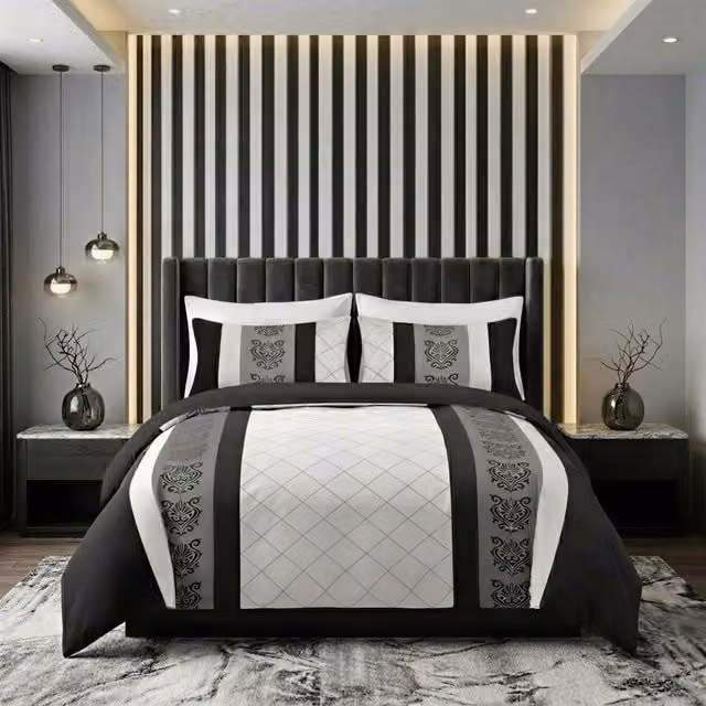 Pamposh Reversible Black Duvet Cover and Pillowcase Set – 1