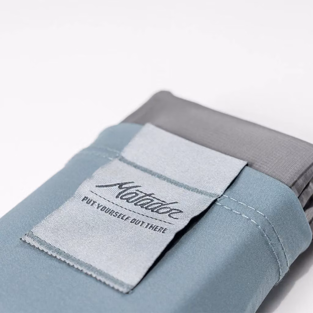Matador Pocket Blanket in Blue – 3