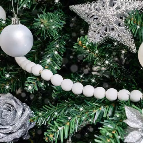 Melody Maison White Wooden Round Ball Christmas Garland, 1.5 m – 3