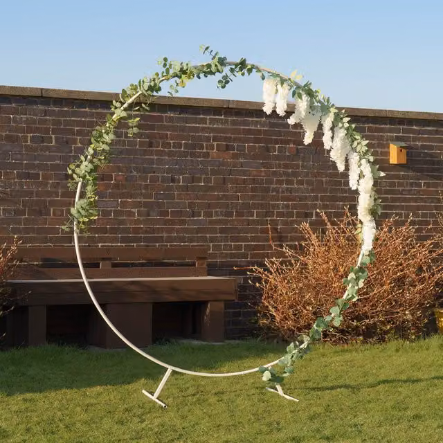 Scottish Everlastings Ltd White Round Metal Arch Frame, 2m – 1