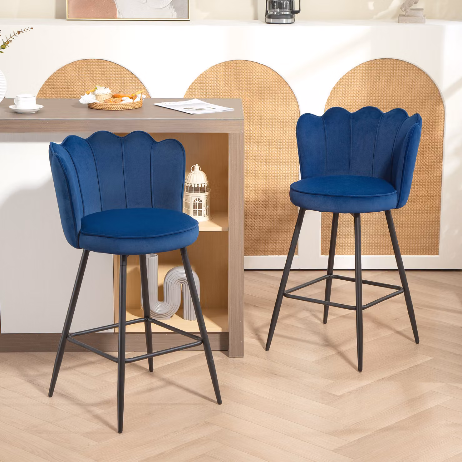 HOMCOM Set of Two Modern Lotus Bar Stools in Blue Velvet Fabric with Metal Legs – 2