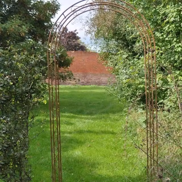 Ascalon Design Ltd Rustic Arch in Brown Metal, H 221 x W 38 x D 38 cm – 1