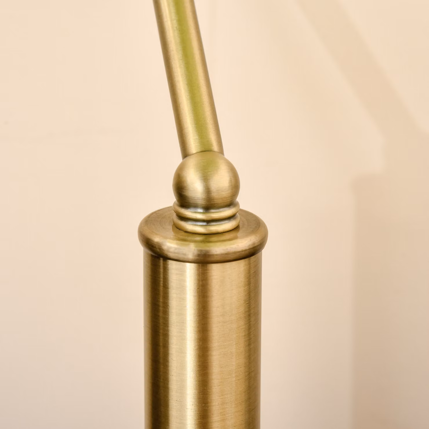 HOMCOM Vintage Table Lamp with Antique Bronze Base and Green Glass Shade for Bedroom or Home Office – 5