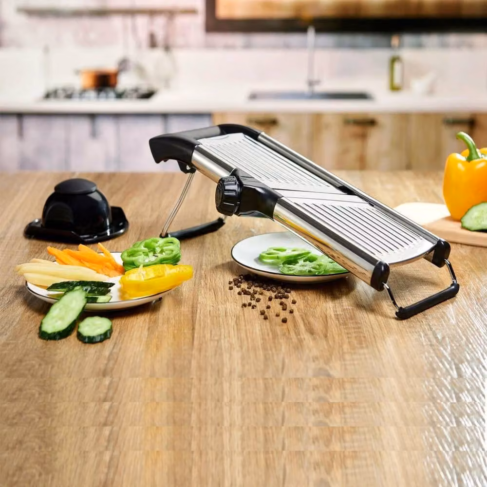 Havendro Adjustable Mandoline Vegetable and Fruit Slicer with 5 Thickness Settings and Stainless Steel Blades in Black – 4