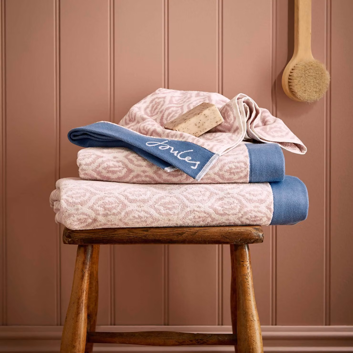 Joules Pink Leaf Trellis Cotton Terry Hand Towel – 2