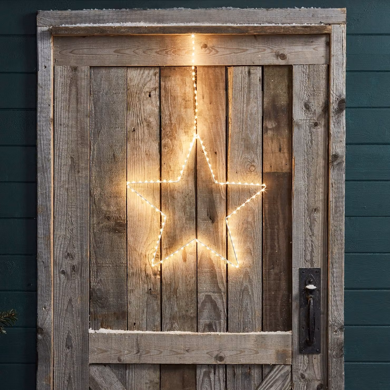 Lights4fun Outdoor Hanging Star Light Window Decoration with 134 Warm White LEDs, White, 38 cm – 1