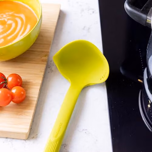 Colourworks Silicone Heat Resistant and Non-Scratch Kitchen Ladle in Green, 27 cm – 4