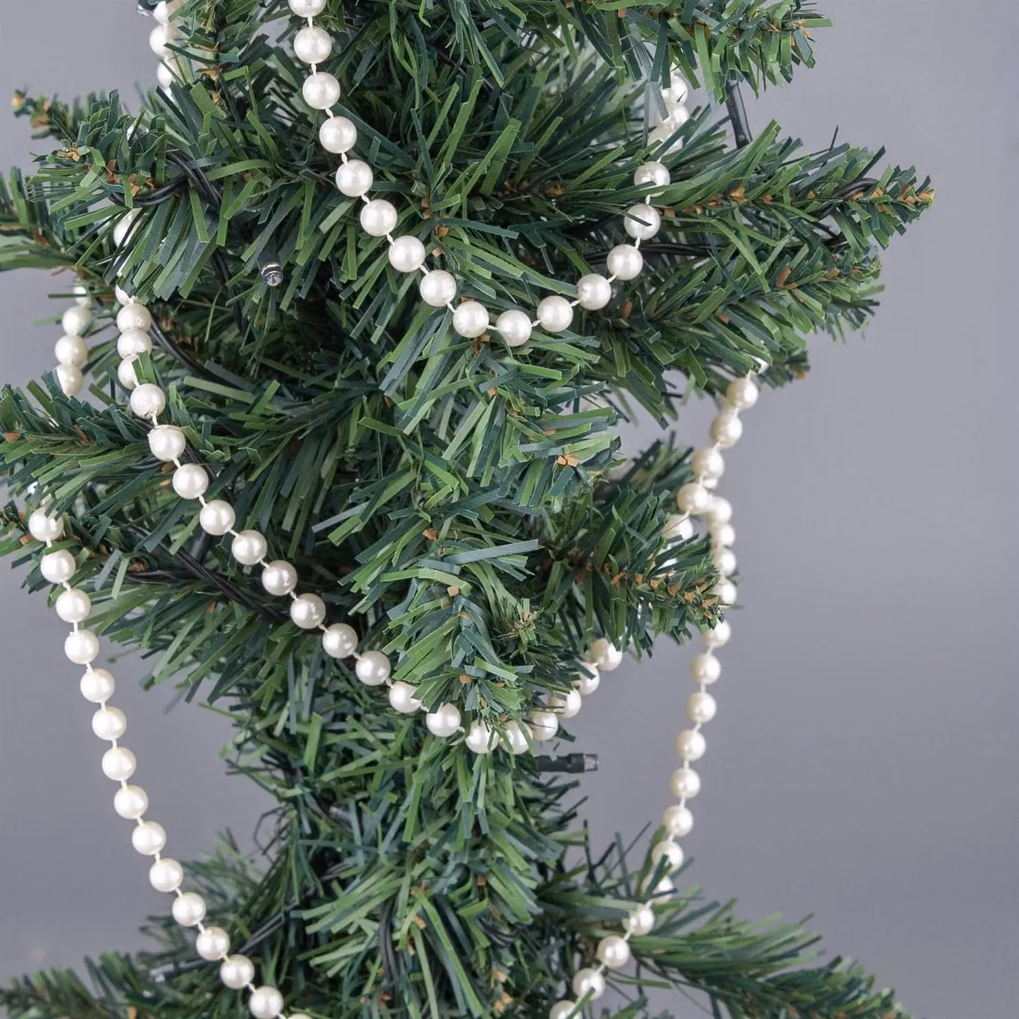 Shatchi Pearl Shiny Christmas Bead Chain Metallic Garland in Off-White, 7.2m – 2