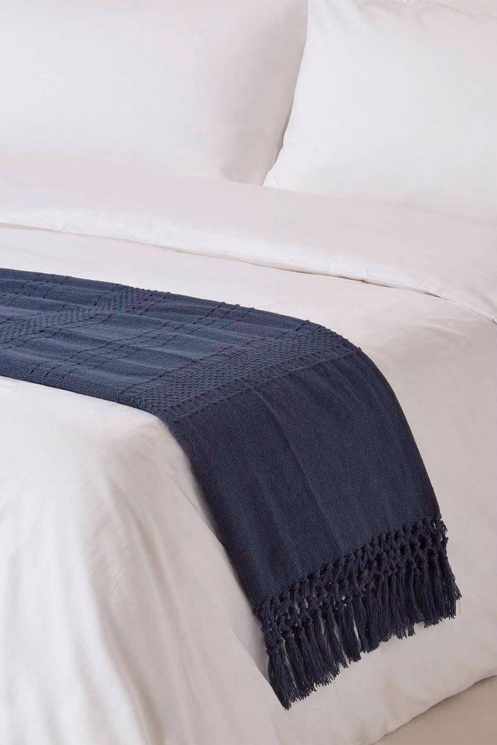 Homescapes Kashi Woven Cotton Throw with Fringes in Blue, W/D/H: 225 x 255 cm – 3