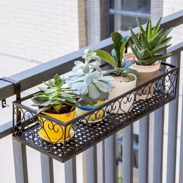 SPETLEK Metal Hanging Planter Basket Holder in Black, 50cm