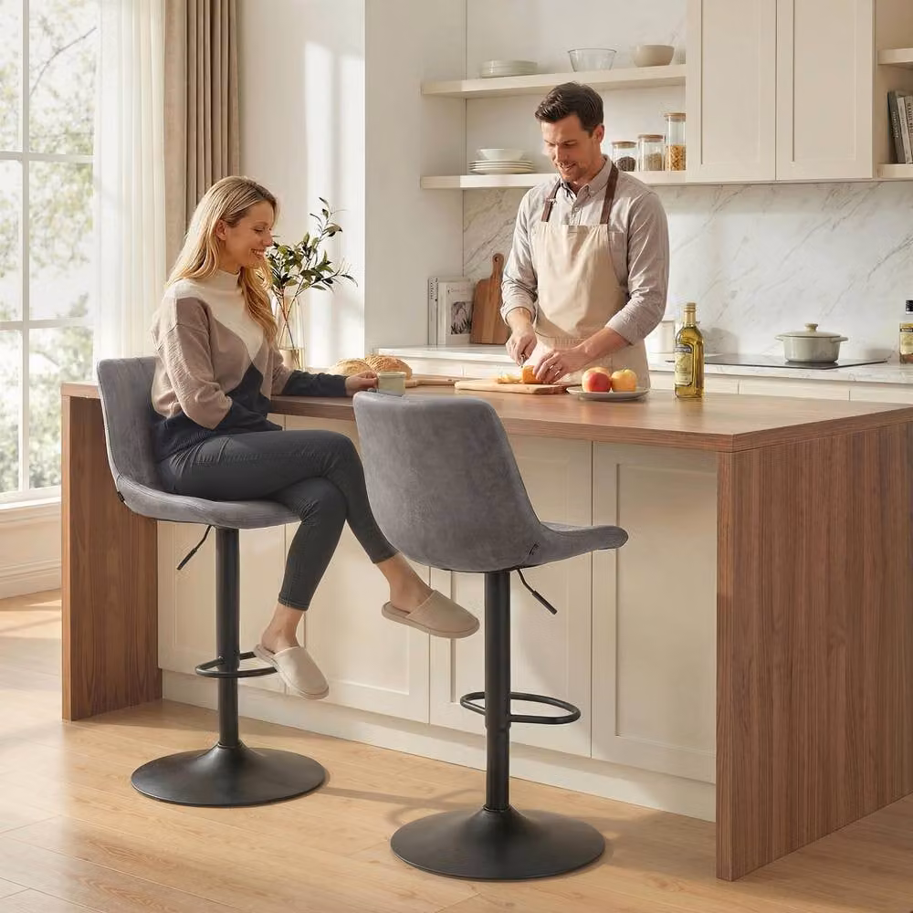 ERGOVEXA Set of 2 Comfy Leathaire Tub Bar Stools in Grey – 2