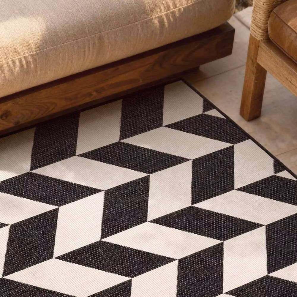Ted Baker Terrick Reversible Indoor Outdoor Chevron Design Rug in Black, W/D: 200 x 300 cm – 2