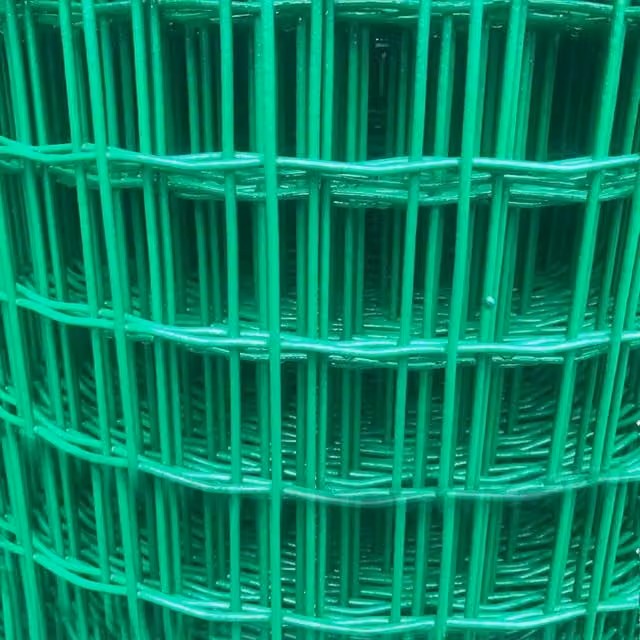 NESTLUNE Green PVC Coated Welded Wire Poultry Netting