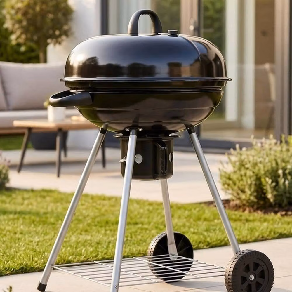 Garden Greatness Luxe Charcoal Kettle Barbecue Grill in Black and Multicolour – 2