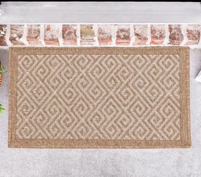 Desire Rugs Modern Geometric Machine Woven Waterproof Indoor-Outdoor Rug in Beige and White, W: 50 cm, L: 80 cm