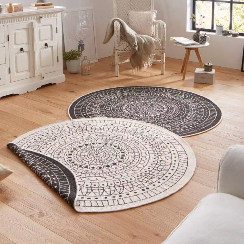THE RUGS Porto Reversible Indoor Outdoor Round Flatweave Polypropylene Rug in Black, Diameter: 200 cm – 3