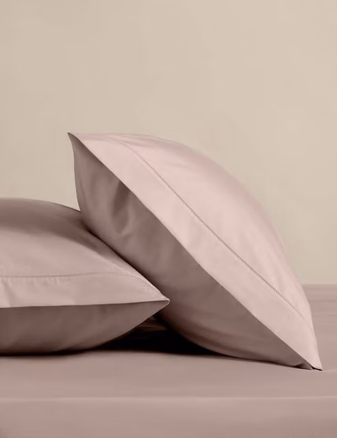 M&S 2 Pack Egyptian Cotton Pillowcases in Blush Pink