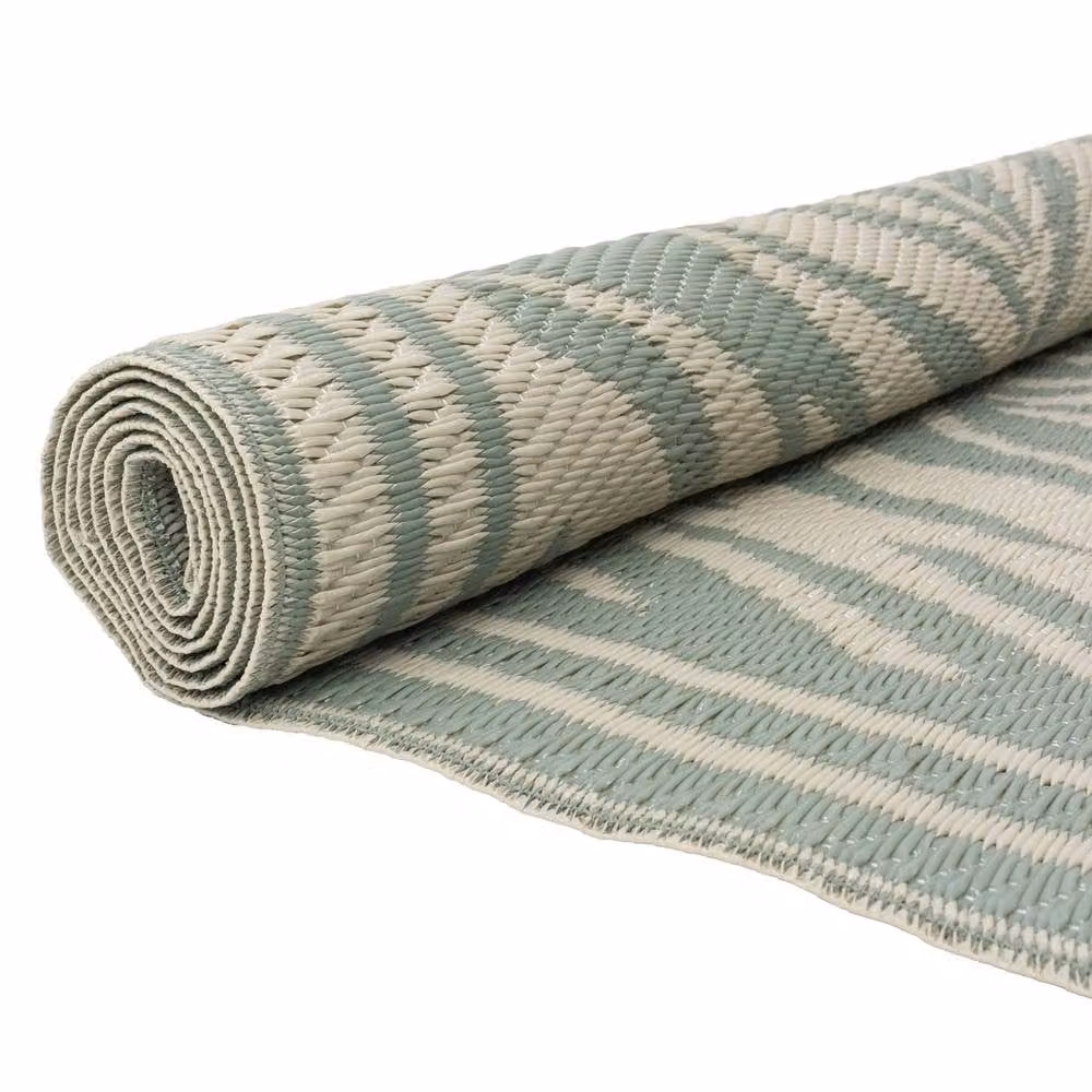 JVL The Gardener Reversible Outdoor Garden Rug with Large Leaf Floral Pattern in Green, W/D/H: 210 x 150 cm – 2