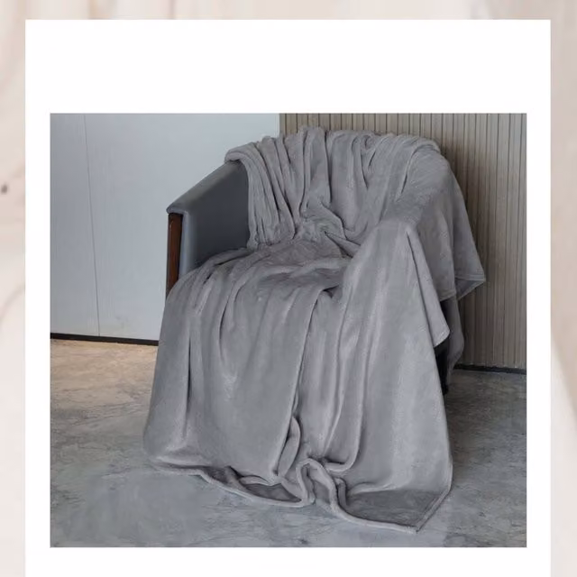 Alivio Silver and Black Faux Fur Fleece Throw Blanket, W: 150 cm
