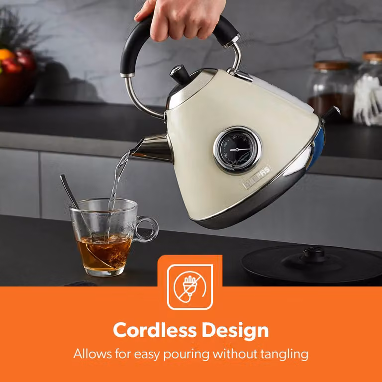 Geepas RetroVive Kettle and Toaster Set in Beige