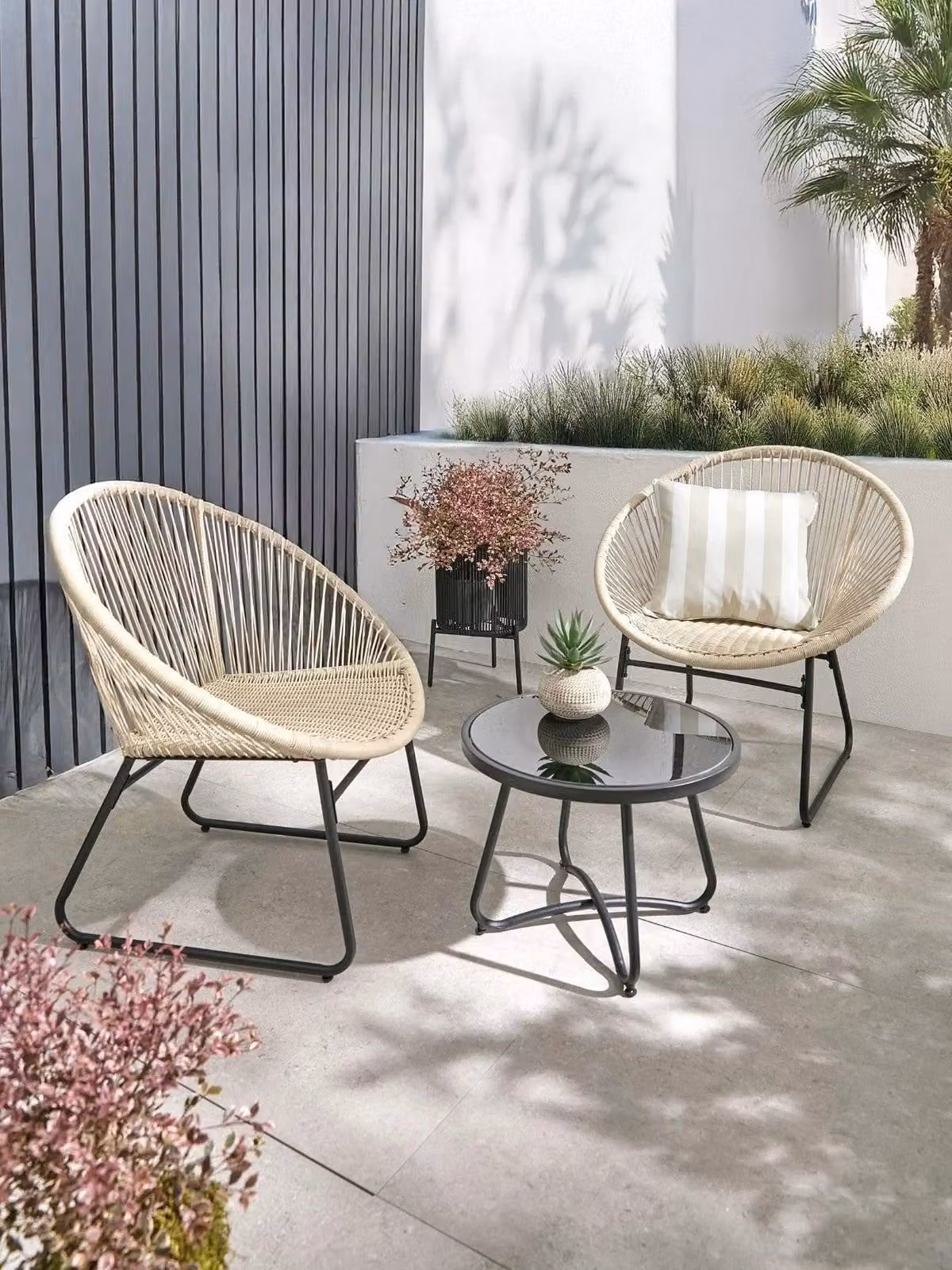 Cheap Furniture Warehouse Noodle Bistro Set with 2 Wicker Chairs and Round Black Glass Table