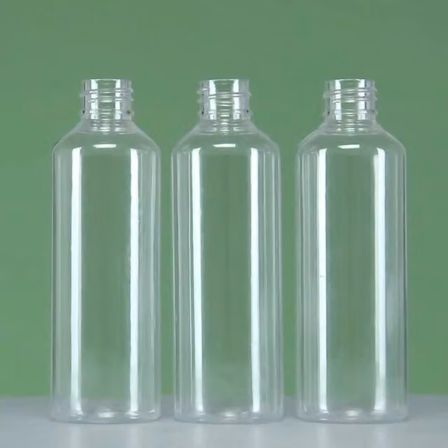SPETLEK 10 Travel Bottles for Toiletries with Fliptop Lids in Clear and White – 1
