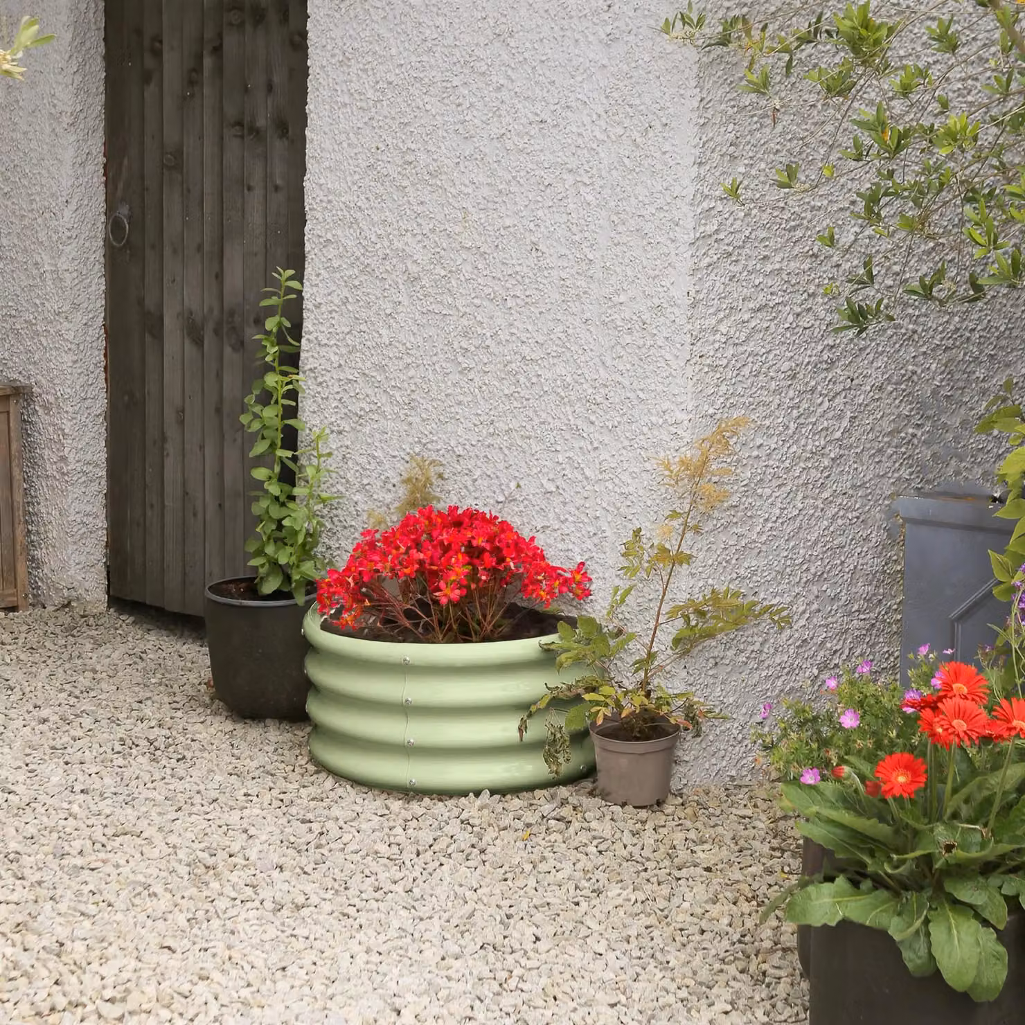 Harbour Housewares Green Semi-Circle Raised Garden Bed, Galvanised Steel Metal Planter, W: 60 cm, D: 30 cm, H: 30 cm – 4